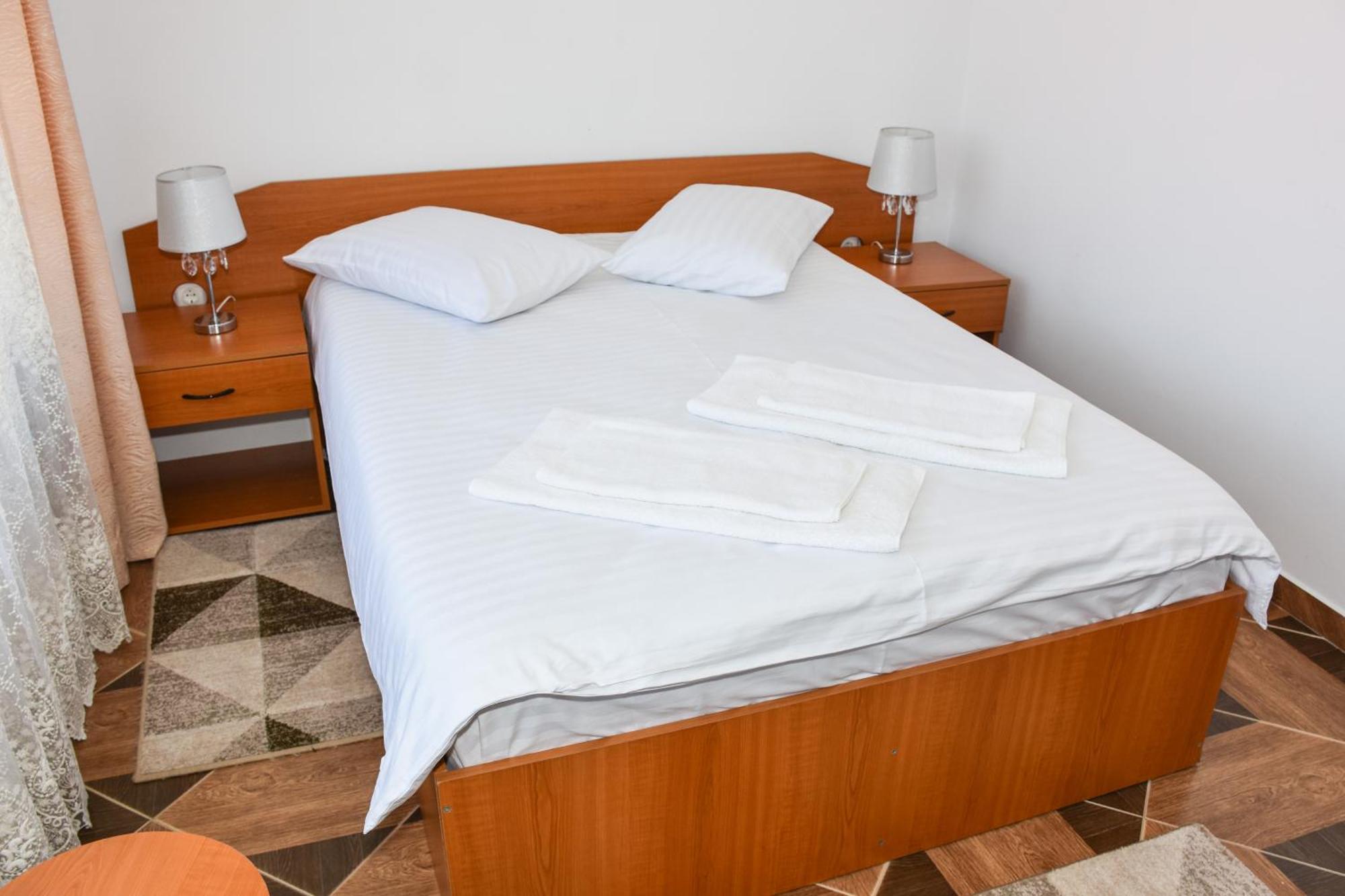 Appartement Casa Diana-Maria à Curtea de Argeş Extérieur photo
