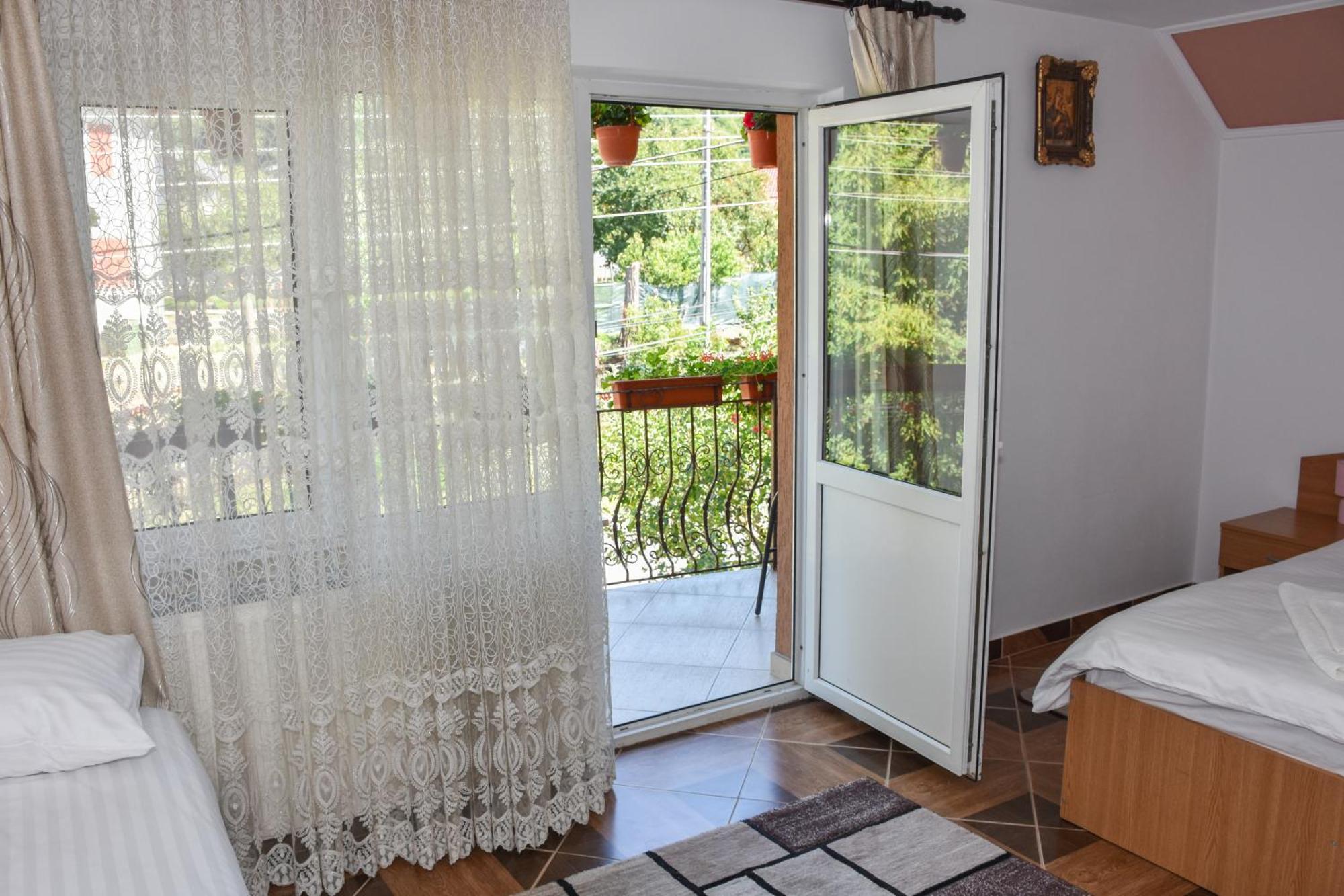 Appartement Casa Diana-Maria à Curtea de Argeş Extérieur photo